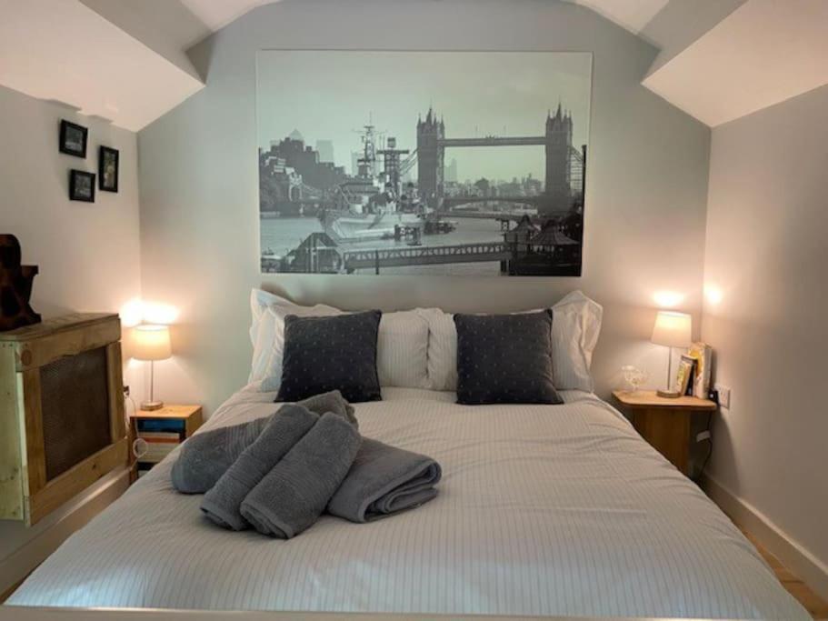 'The Den' Self Contained One Bedroom Annexe. Στόκμπριτζ Εξωτερικό φωτογραφία