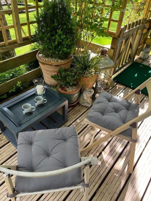'The Den' Self Contained One Bedroom Annexe. Στόκμπριτζ Εξωτερικό φωτογραφία